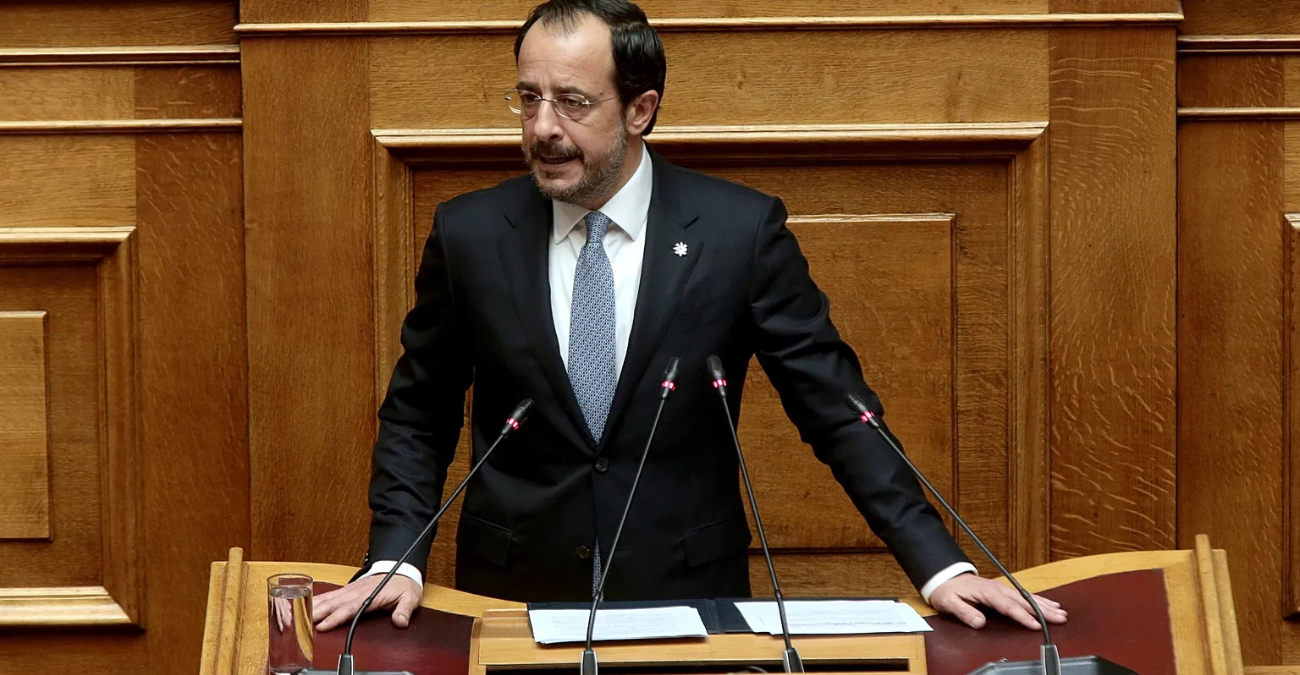 Στο επίκεντρο ο Χριστοδουλίδης στην Αθήνα: Οι επαφές και τα μηνύματα με φόντο τις εξελίξεις