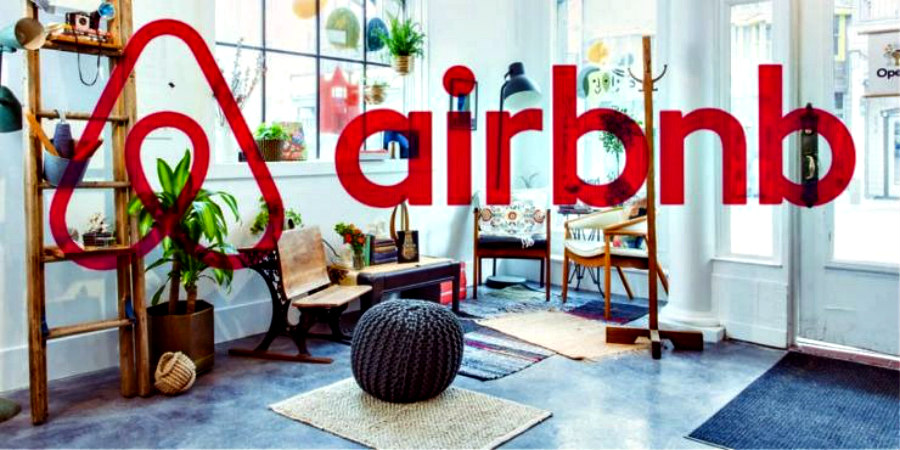 Η Airbnb προσφέρει δωρεάν διαμονή σε 20.000 Αφγανούς πρόσφυγες παγκοσμίως 