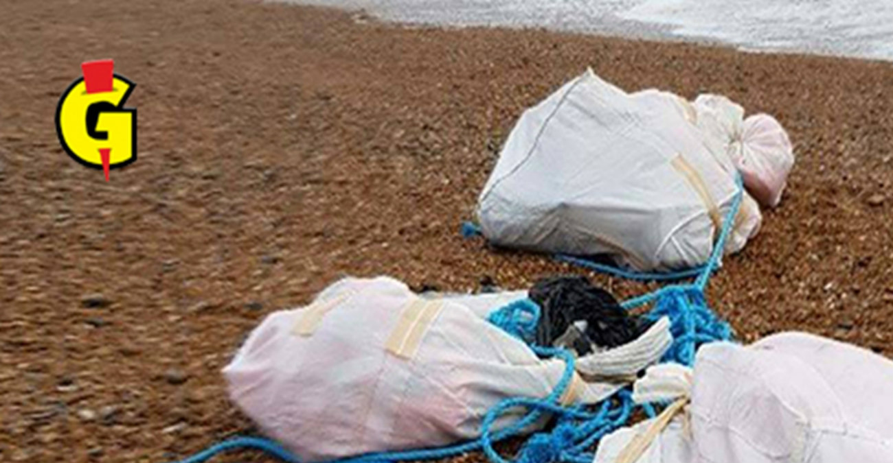 Θάλασσα στην κατεχόμενη Αμμόχωστο ξέβρασε μεγάλη ποσότητα ναρκωτικών - Δείτε φωτογραφίες 