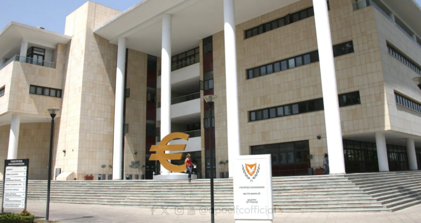 Τι έγινε στη συνάντηση σωματείων με Έφορο Φορολογίας - Πήραν... φάκελο και έφυγαν