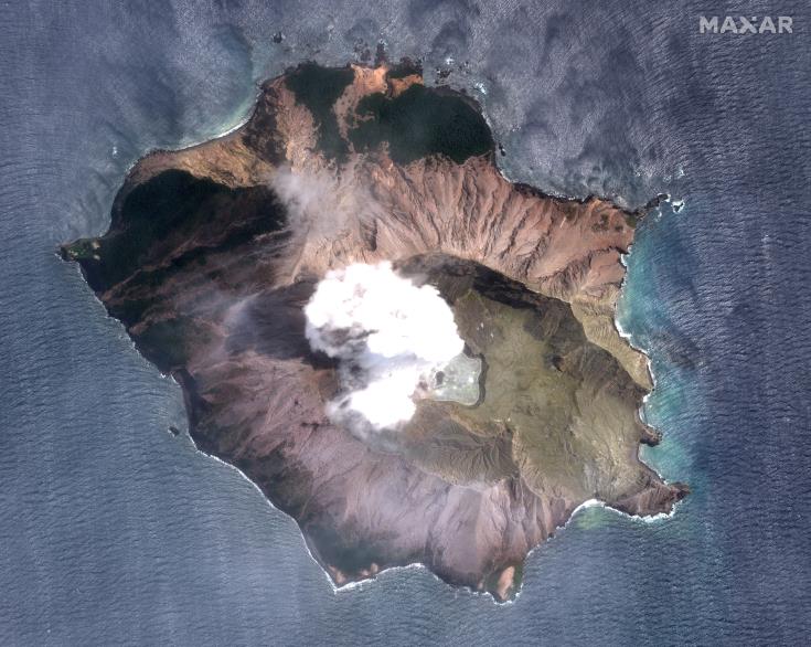 ΝΕΑ ΖΗΛΑΝΔΙΑ: Στους 8 οι νεκροί από την έκρηξη του ηφαιστείου της νήσου Ουάιτ, 9 άνθρωποι αγνοούμενοι