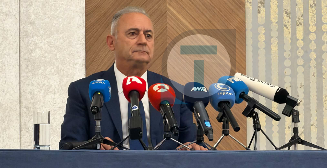 Έφτασε μόνος του στο Hilton ο Αβέρωφ – Η πρώτη δημοσιογραφική διάσκεψη μετά την ανακοίνωση της υποψηφιότητάς του για το 2028 - Φωτογραφίες 