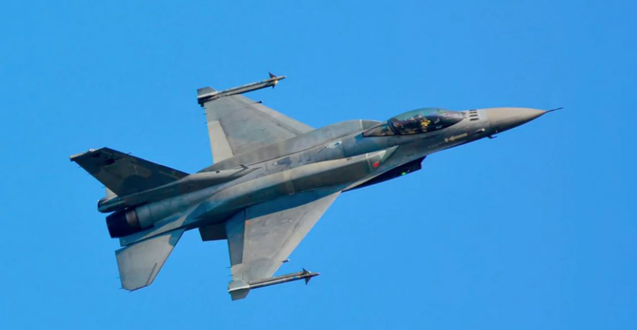 Πτώση F-16: Πώς σώθηκε με το εκτινασσόμενο κάθισμα ο πιλότος που κατέπεσε νότια της Χαλκιδικής