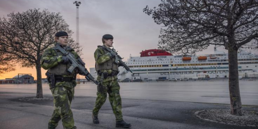 Σουηδία: Ο στρατός ανέπτυξε τεθωρακισμένα στο νησί Γκότλαντ, σε απάντηση για τη «ρωσική δραστηριότητα' στην περιοχή»