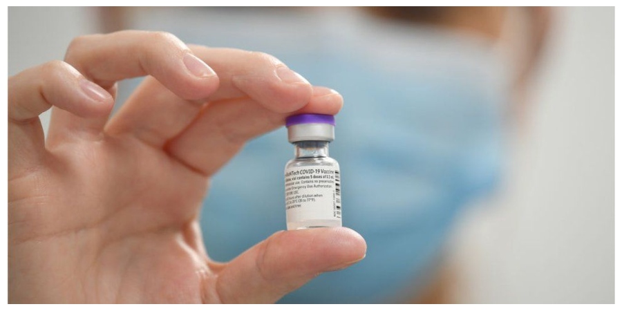 ΕΛΛΑΔΑ: Γιαγιά έκλεψε το εμβόλιο της Pfizer -Το πήρε για ενθύμιο είπε