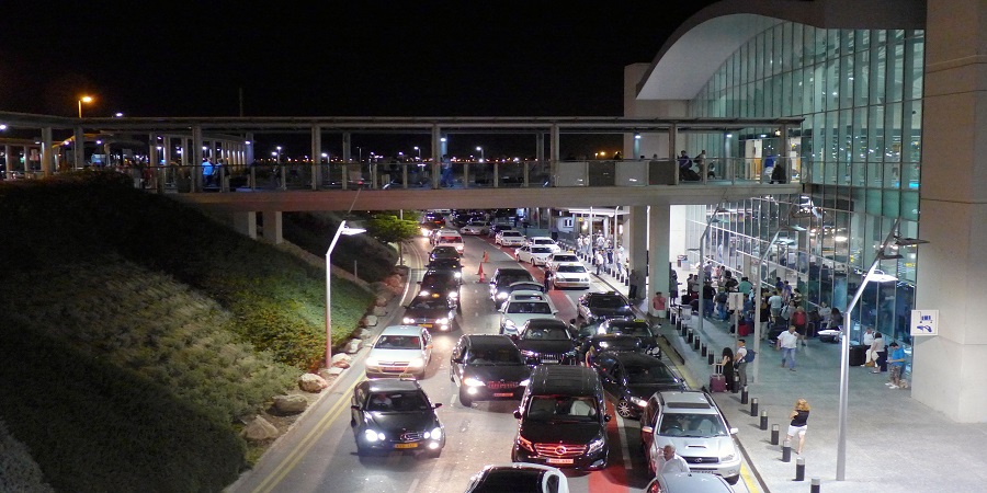 Αναστάτωση στο αεροδρόμιο Λάρνακας λόγω αερίου γέλιου- Εξερράγη κάδος/σταχτοδοχείο 