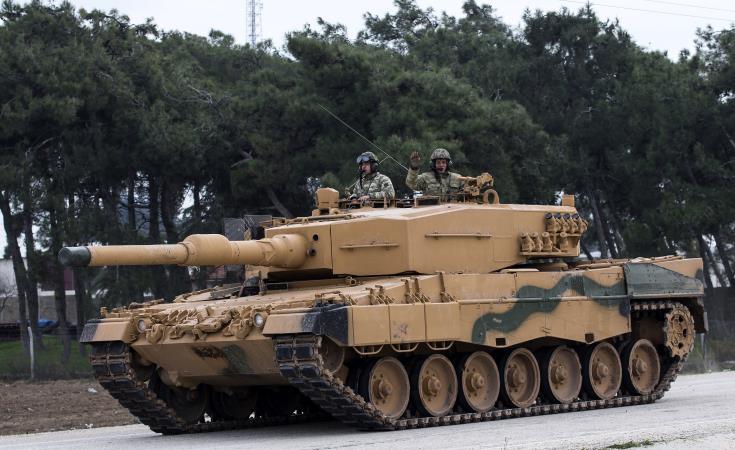 Στρατιωτικές δυνάμεις κινούνται προς Συρία, μεταδίδουν τουρκικά ειδησεογραφικά πρακτορεία 