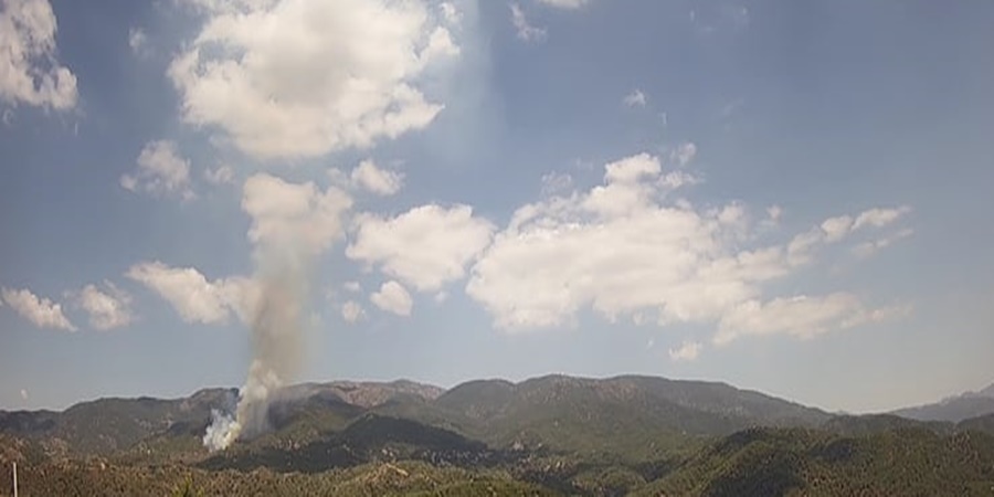 ΚΥΠΡΟΣ: Μεγάλη πυρκαγιά στις Πλάτρες - Σε πλήρη κινητοποίηση οι δυνάμεις πυρόσβεσης