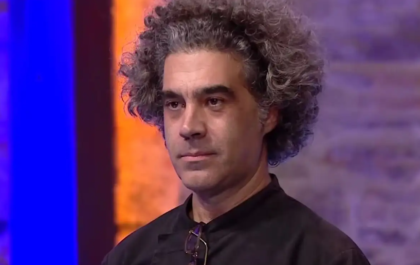 MasterChef: Ο 50χρονος διαγωνιζόμενος συγκίνησε τους κριτές με την αφιέρωση στον 10χρονο γιο του - Βίντεο