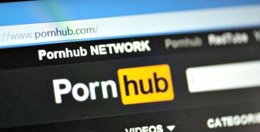 Το PornHub αλλάζει τους κανόνες του
