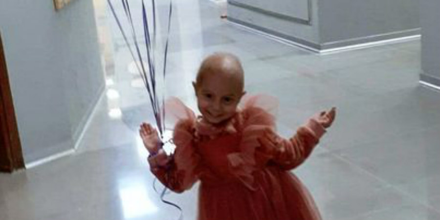 Βοηθήστε την μικρή Εβελίνα - Διαγνώστηκε με επιθετικό είδος καρκίνου και πρέπει να μεταβεί στην Γερμανία 