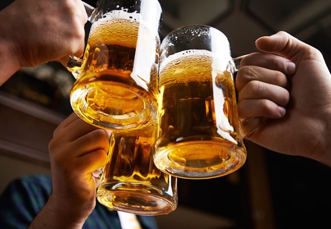 ‘Έκοψαν’ τη μπύρα τον Απρίλιο οι Κύπριοι