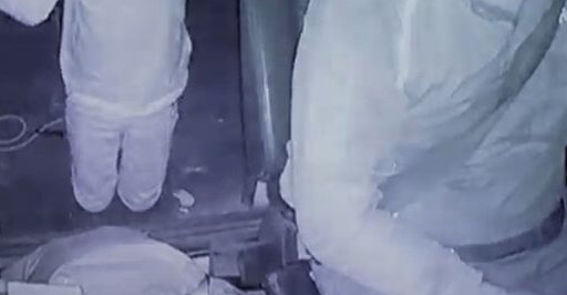 Φωτογραφία φρίκης: Οι τελευταίες στιγμές της 7χρονης Αθηνάς - Άντρας την απήγαγε και τη στραγγάλισε