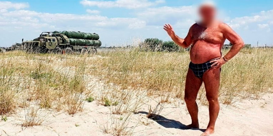 Ρώσος τουρίστας πόζαρε με μαγιό και «πρόδωσε» τη θέση ενός S-400 στην Κριμαία