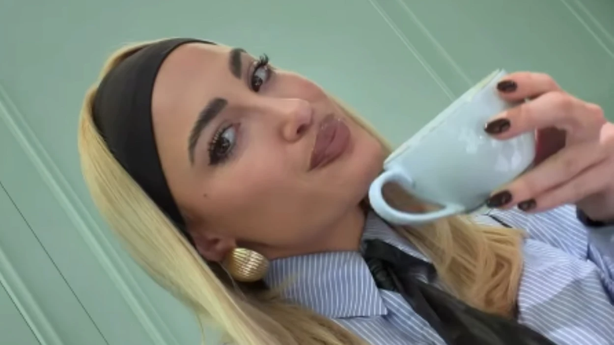 Ιωάννα Τούνη: Το ταξίδι στο Λονδίνο και η διευκρίνηση για τον σύντροφό της, Δημήτρη Σπυριδωνίδη