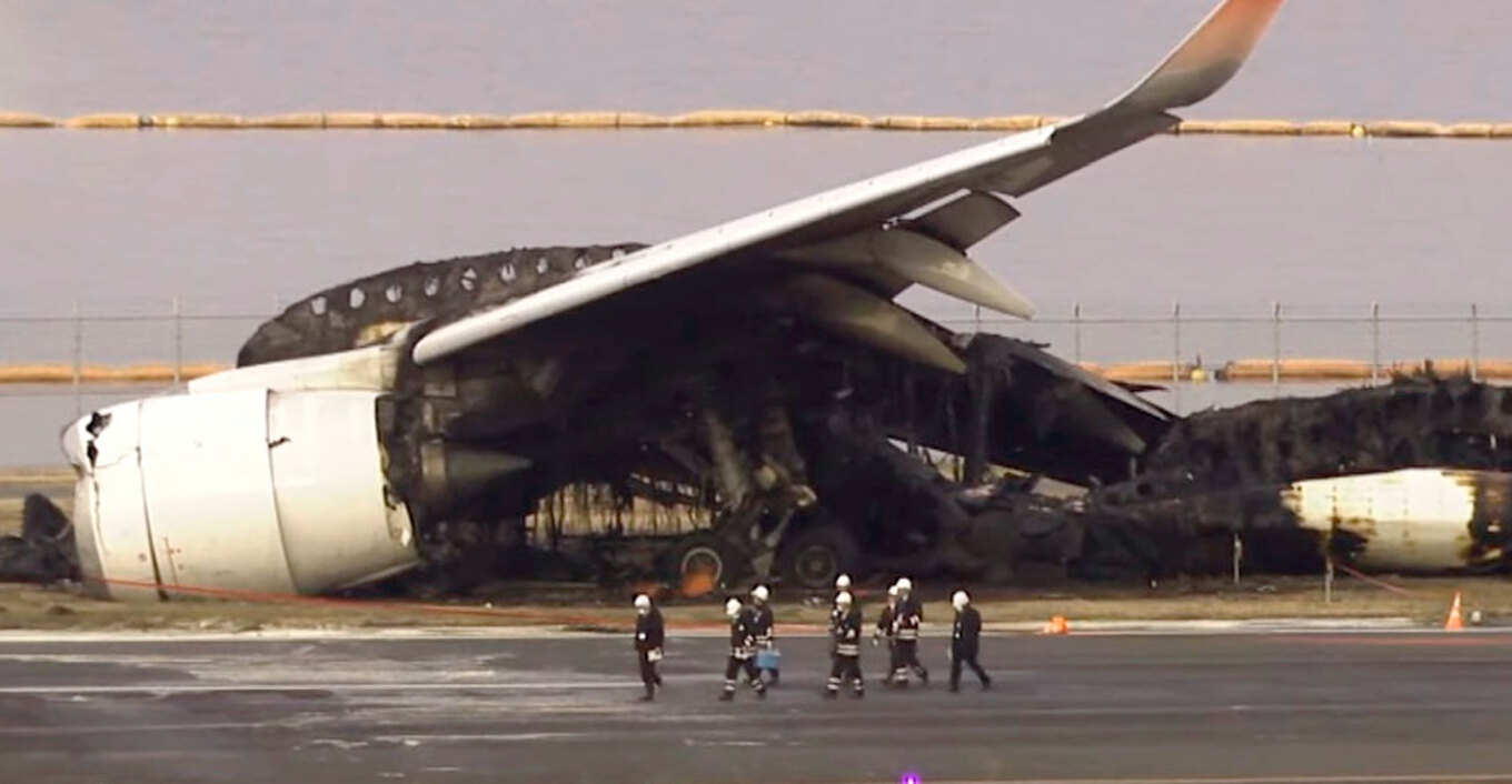 Ιαπωνία: Ό,τι απέμεινε από τα αεροσκάφη που τυλίχθηκαν στις φλόγες - Δείτε νέες φωτογραφίες