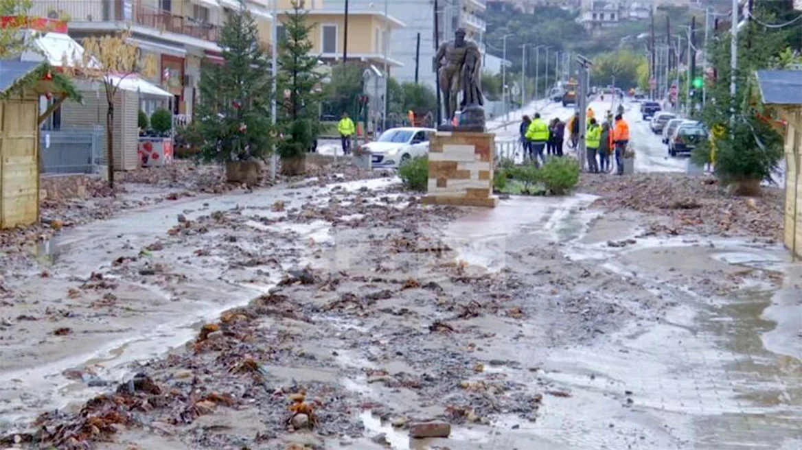 Στο έλεος της κακοκαιρίας η Εύβοια - Υπερχείλισε ο ποταμός Κηρέας, πλημμύρισαν σπίτια, έκλεισαν δρόμοι