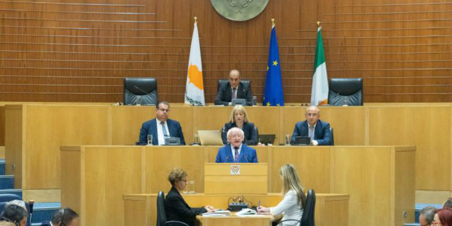 Η Ιρλανδία στηρίζει το διεθνές δίκαιο στην κυπριακή ΑΟΖ, τονίζει ο Πρόεδρός της ενώπιον της Βουλής