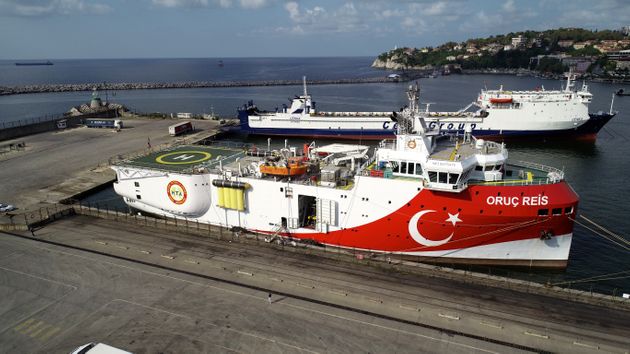 Ντονμέζ: «Προσγειώθηκε» στην Μεσόγειο το τουρκικό ερευνητικό πλοίο ‘Ορούτζ Ρέις’ – VIDEO