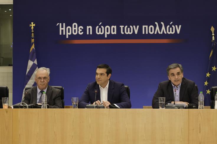 Πακέτο παροχών εξήγγειλε ο Ελληνας Πρωθυπουργός 