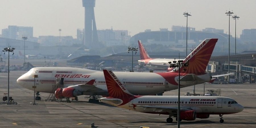Ινδία: Αεροσκάφος της Air India χτύπησε σε τοίχο κατά την απογείωσή του - Η πτήση συνεχίστηκε