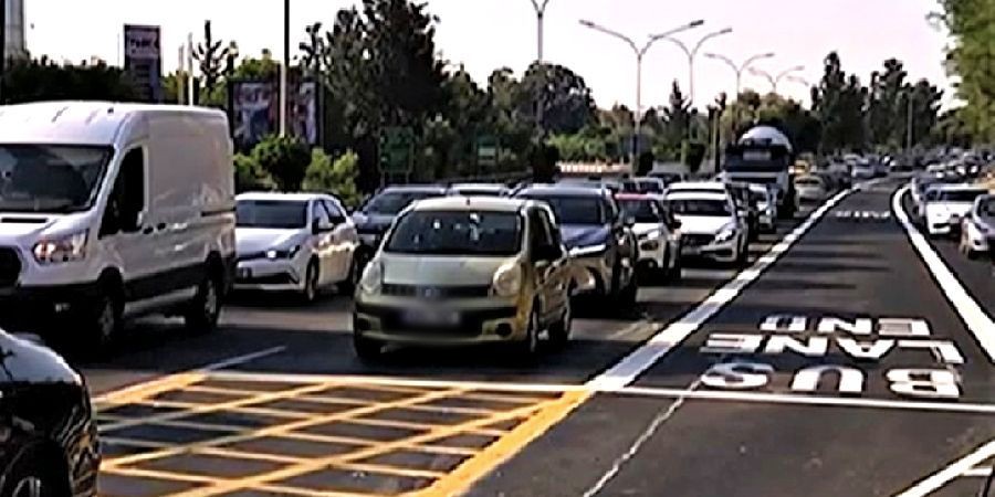 Λεωφορειολωρίδα ναι, πάρκινγκ ακόμη… Η κίνηση, οι αλλαγές στην είσοδο της Λευκωσίας και το «Park & Ride»