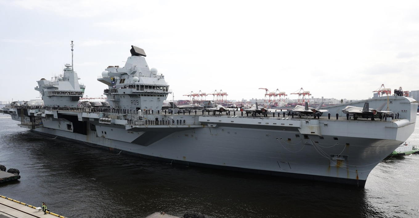 The Times: Το Βασιλικό Ναυτικό της Βρετανίας θα ηγηθεί διεθνούς δύναμης για το άνοιγμα των Στενών του Ορμούζ