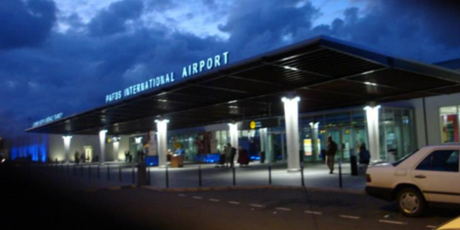 Τους «τσάκωσαν» στο αεροδρόμιο Πάφου με πλαστά διαβατήρια - Συνελήφθη 28χρονη και 21χρονος