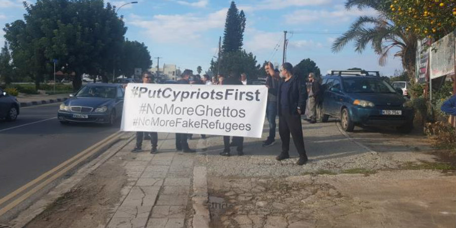 Εκδήλωση διαμαρτυρίας κατοίκων της Χλώρακας μετά τα επεισόδια