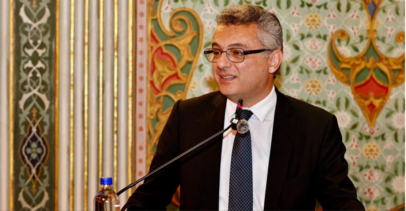 Άνοιξε μέτωπο με το Ευρωκοινοβούλιο ο Έρχιουρμαν - «Απαράδεκτα δύο μέτρα και δύο σταθμά»