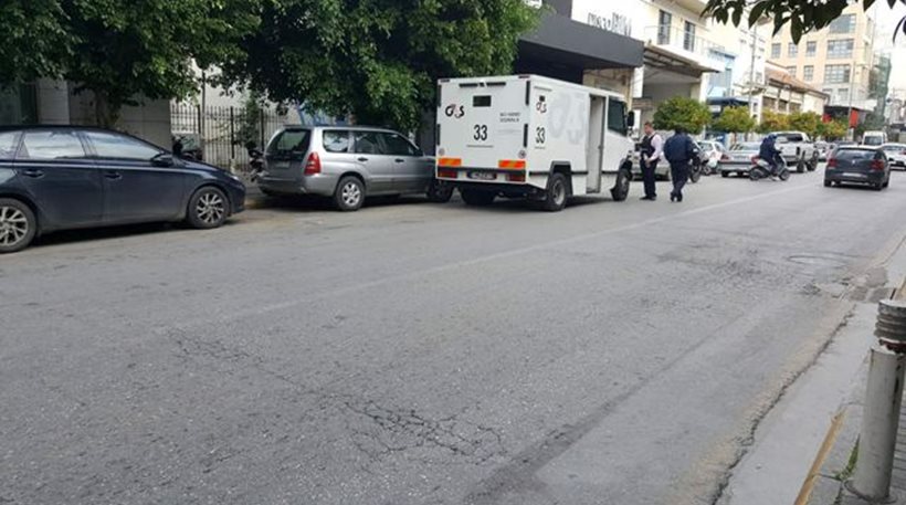 Απίστευτο εργατικό ατύχημα: Εξερράγη βαλίτσα μεταφοράς χρημάτων - Τραυματίστηκαν security - Μεταφέρθηκαν στο νοσοκομείο της Πάτρας 