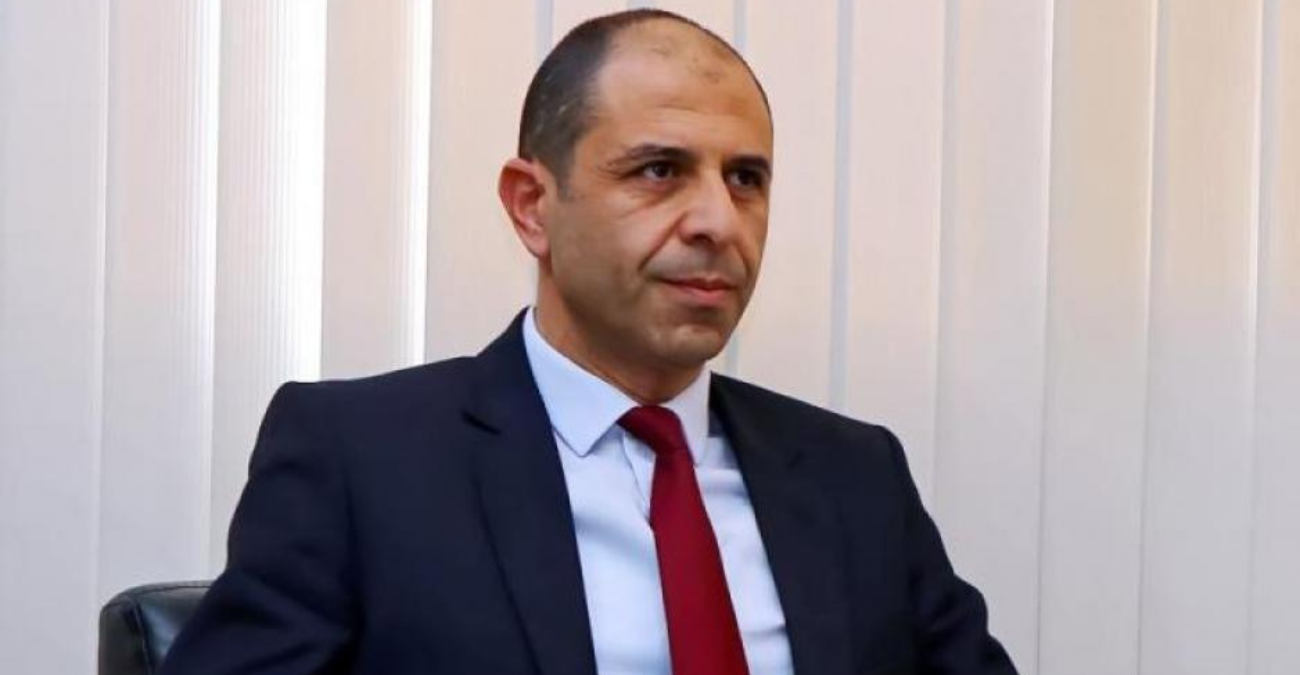 Σύσταση κοινής επιτροπής για τις περιουσίες προτείνει ο Όζερσαϊ