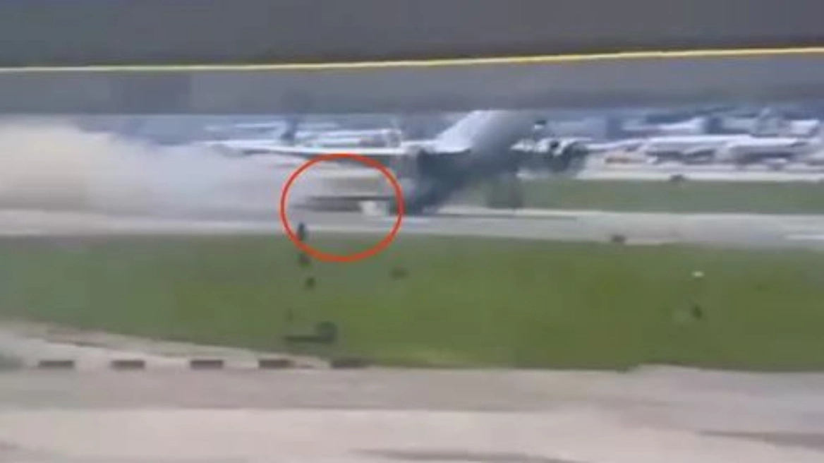 Στιγμές τρόμου για επιβάτες σε Boeing 777 - Βίντεο από τη στιγμή που η ουρά του τρίβεται στο έδαφος