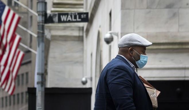 Ισχυρές απώλειες της Wall Street λόγω έξαρσης της πανδημίας του κορωνοϊού