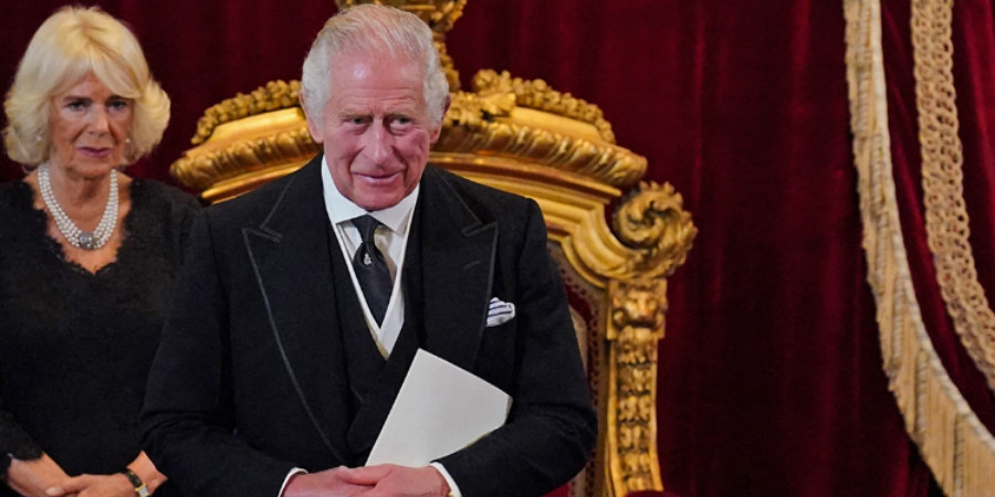 Ξεκινά η μοναρχία του Καρόλου Γ': Η ιστορική τελετή ανακήρυξης του σε βασιλιά του Ηνωμένου Βασιλείου - Δείτε βίντεο