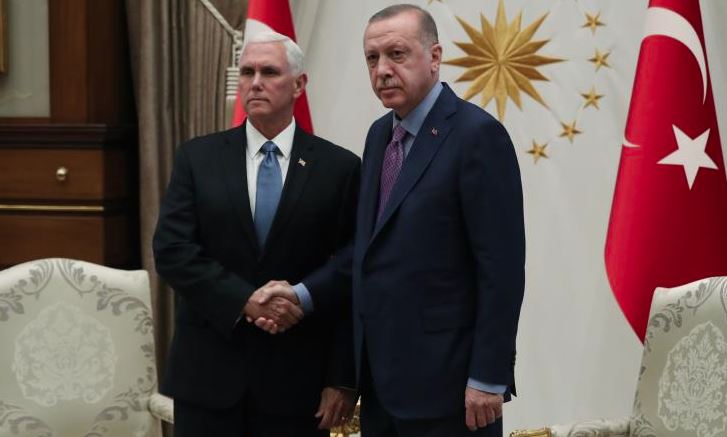  Αμερικανός αξιωματούχος 'έδωσε' το παρασκήνιο των συνομιλιών Πενς - Ερντογάν 