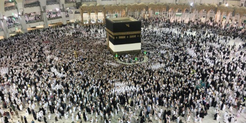 Περισσότεροι από δύο εκατομμύρια μουσουλμάνοι αρχίζουν το προσκύνημα στη Μέκκα