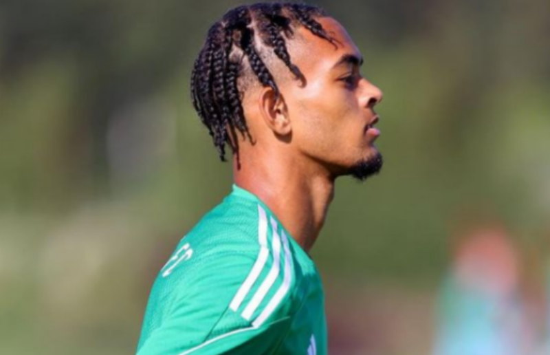 «Μουτρωμένος» ο Μοντνόρ…