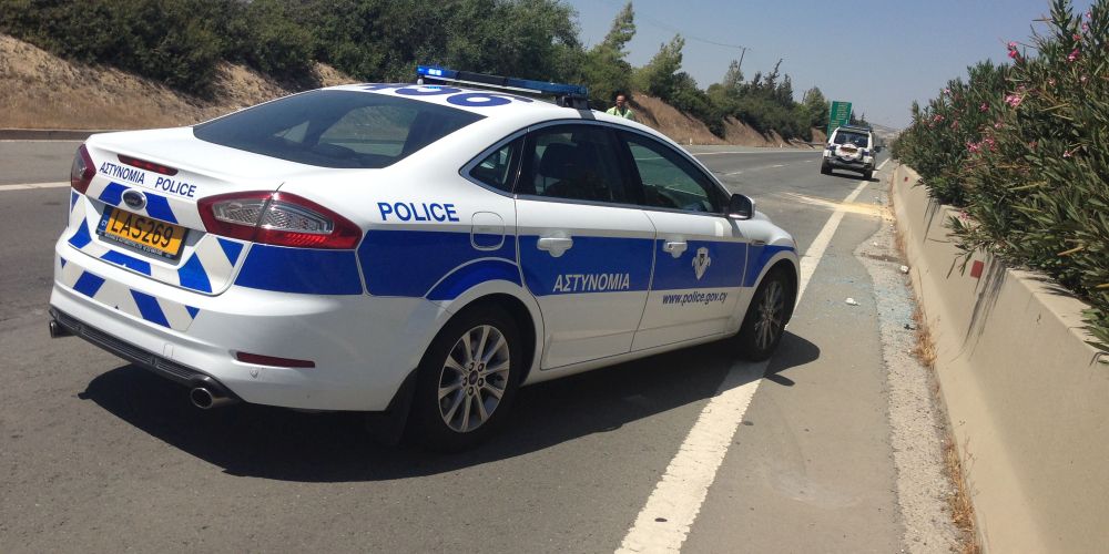 Κύπρος: Έτρεχε με ιλιγγιώδη ταχύτητα οδηγός – Ανακόπηκε από τις Αρχές και διαπίστωσαν πως είναι ανήλικος            