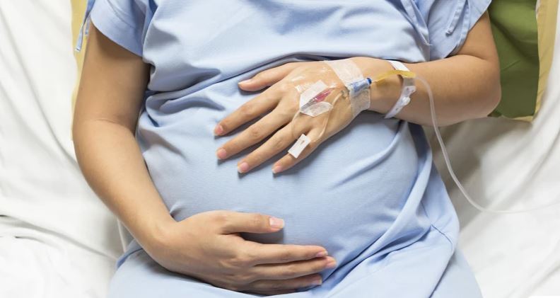 Θλίψη στην Ηλεία: Έφυγε από τη ζωή 34χρονη στον 8ο μήνα εγκυμοσύνης της - Σώθηκε το βρέφος