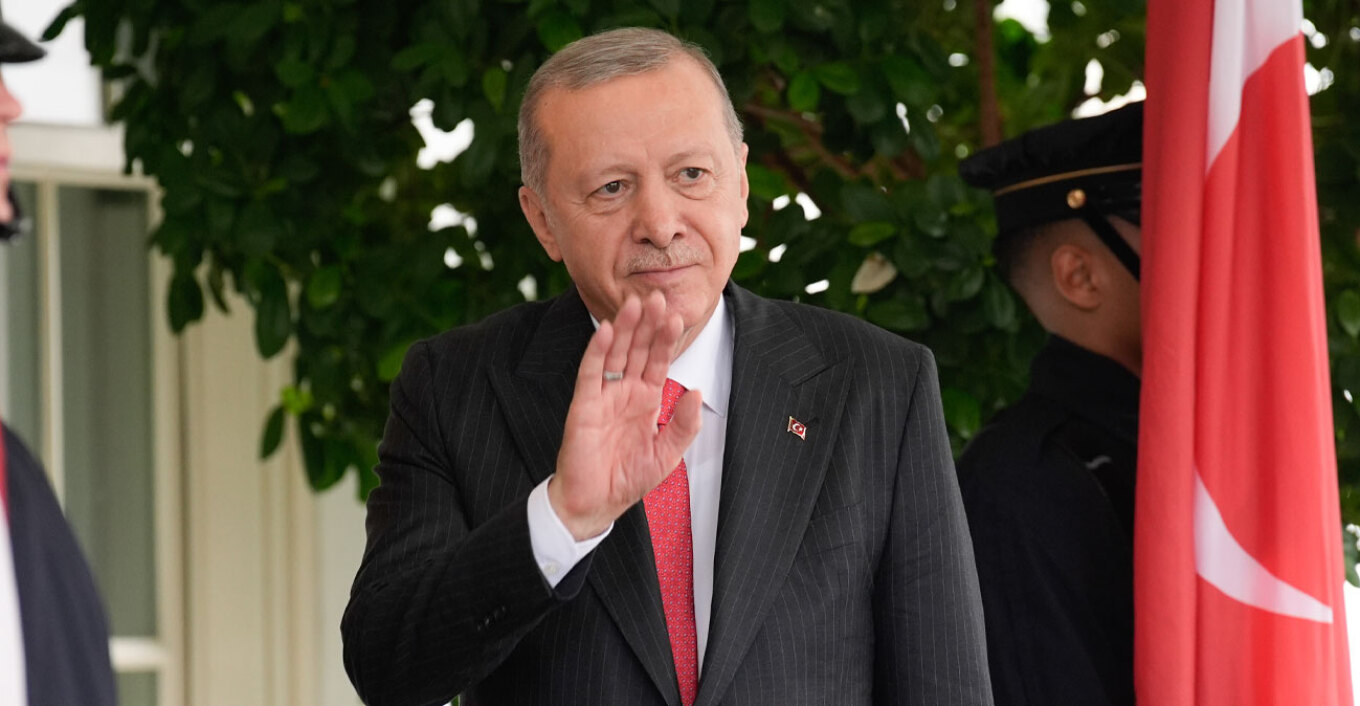 Διπλωματικό θρίλερ πριν τη σύνοδο στην Αίγυπτο - Ερντογάν και Ιρακινός πρωθυπουργός απείλησαν να μην πάνε αν βρισκόταν εκεί ο Νετανιάχου