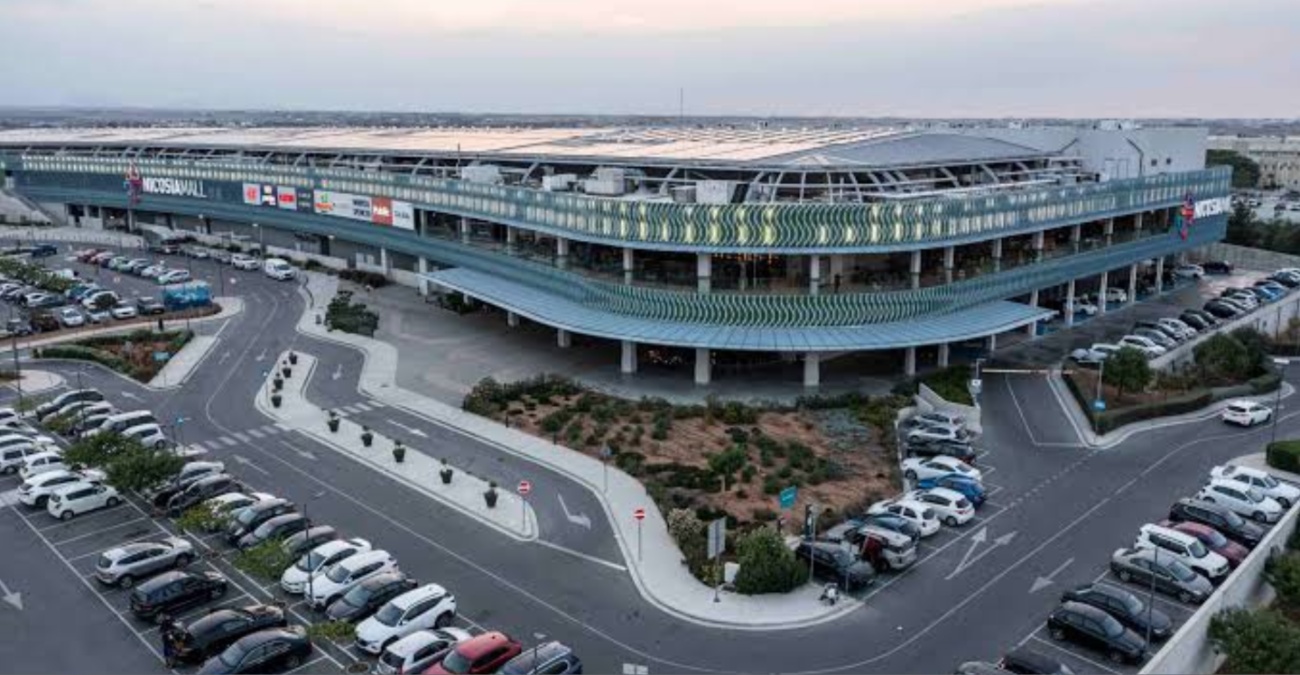 Μπλακάουτ και πανικός στο Nicosia Mall: Στο σκοτάδι «βυθίστηκε» το εμπορικό κέντρο – Έτρεχαν προς τις εξόδους οι επισκέπτες