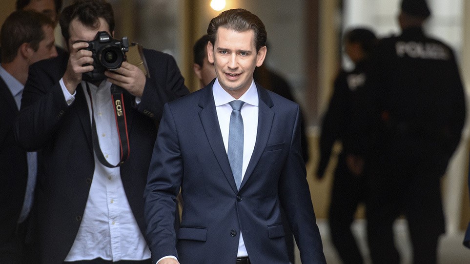 Παραιτήθηκε ο καγκελάριος της Αυστρίας Σεμπάστιαν Κουρτς μετά τις καταγγελίες για διαφθορά