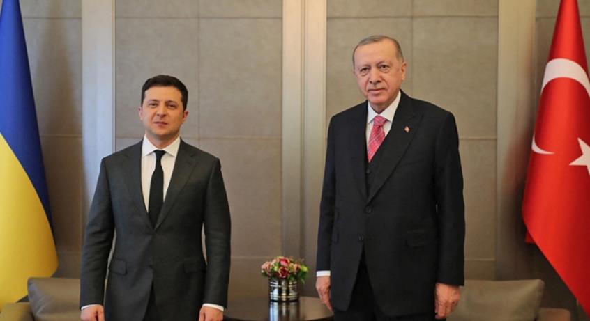 Ερντογάν και Ζελένσκι μίλησαν για τις ειρηνευτικές διαπραγματεύσεις με τη Ρωσία και τη Μαριούπολη