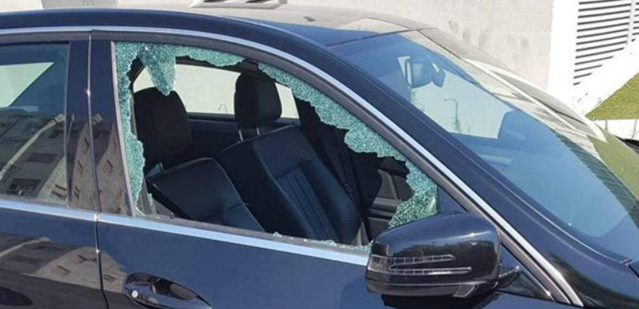 ΠΑΦΟΣ: Έσπασαν το παράθυρο αυτοκινήτου και άρπαξαν το μισθό νεαρού
