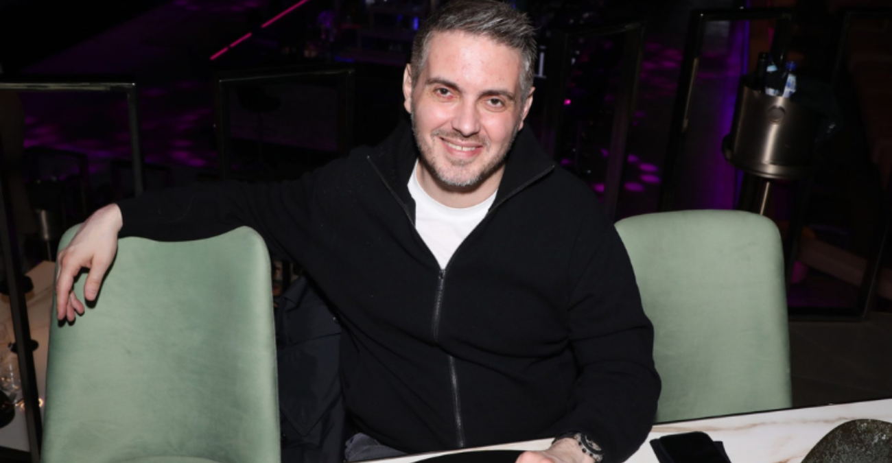 Μιχάλης Χατζηγιάννης: Σηκώθηκε και έφυγε από θεατρική παράσταση στην Κύπρο – «Δεν δεχόταν να μπει…» – Το παρασκήνιο - Δείτε βίντεο