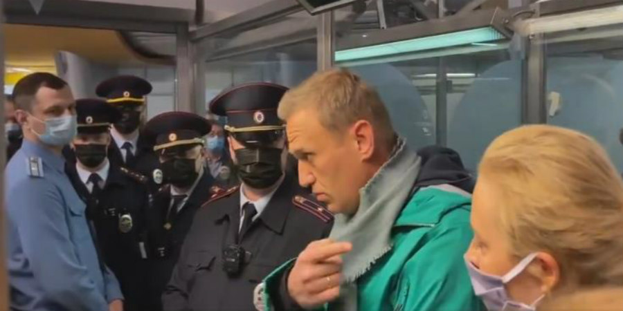 Ο Ναβάλνι συνελήφθη στο αεροδρόμιο Σερεμέτιεβο της Μόσχας για παραβίαση των όρων αναστολής ποινής φυλάκισης