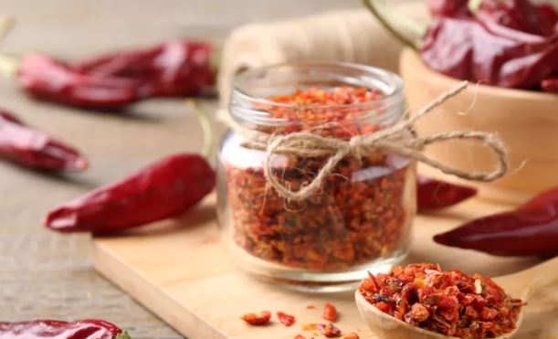 Τι δεν πρέπει να τρώμε πριν κοιμηθούμε; 7 τροφές που χαλάνε τον ύπνο μας