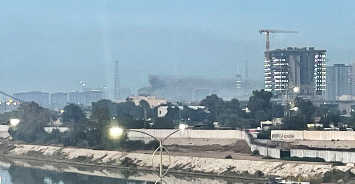 LIVE: Ελληνικό πλοίο δέχθηκε χτύπημα από πύραυλο ανοικτά του Νοβοροσίσκ - Βομβάρδισαν την πρεσβεία των ΗΠΑ στη Βαγδάτη