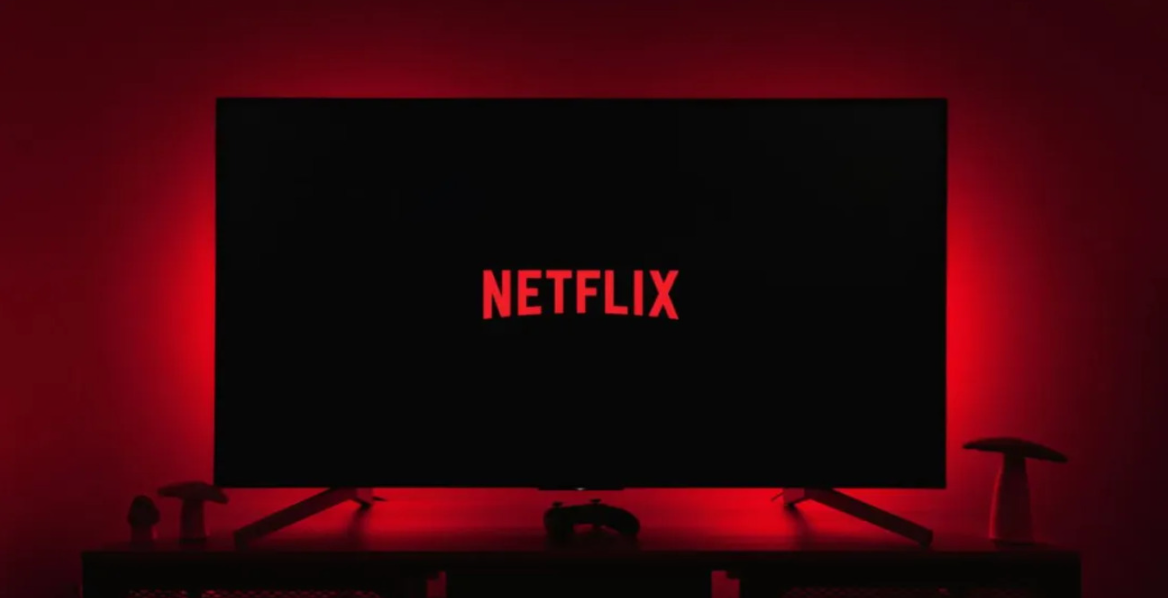 Δέκα σειρές που θα λατρέψετε στο Netflix – Τι να δείτε αυτόν τον μήνα